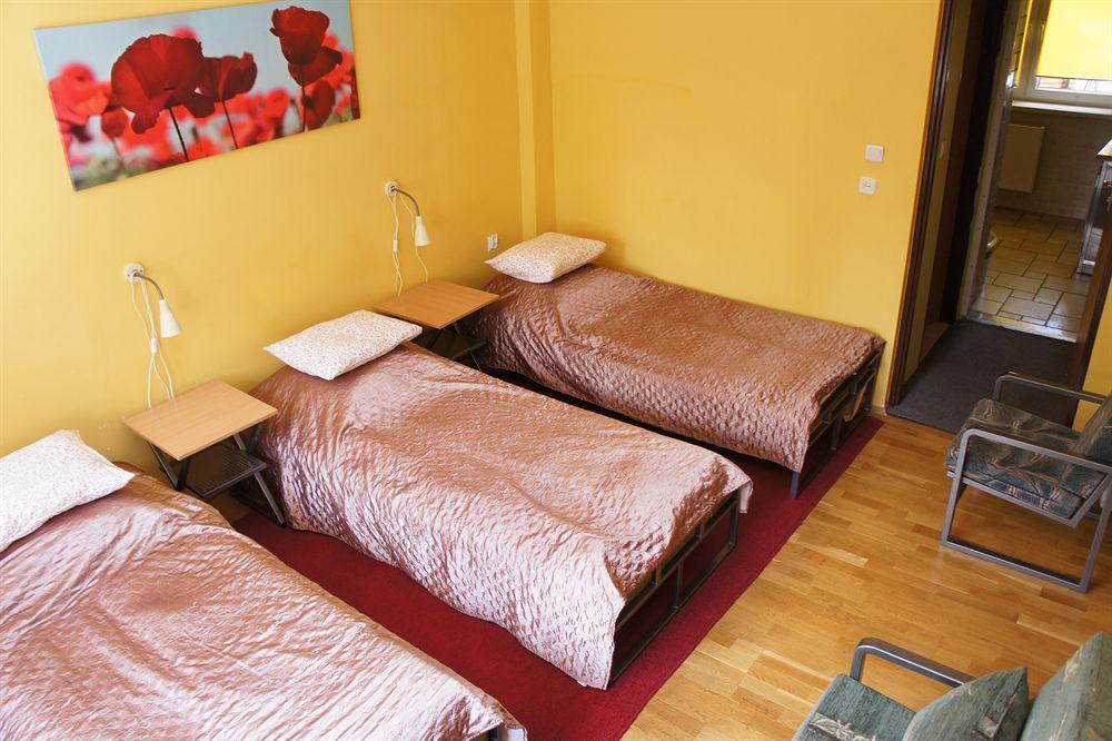 Nest Nocleg Познань Экстерьер фото